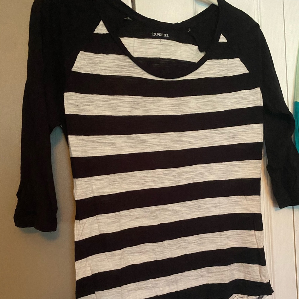 Mid sleeve Express shirt
